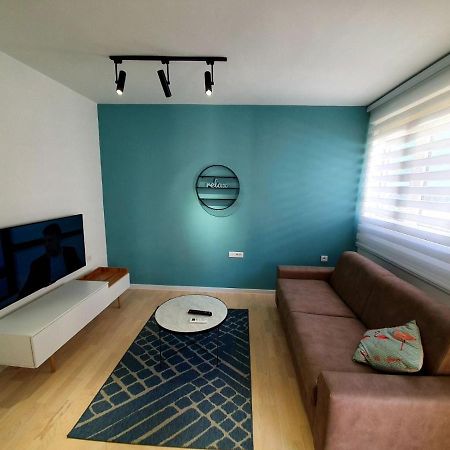 Aleksandar First Sea Line Apartment Бар Екстериор снимка