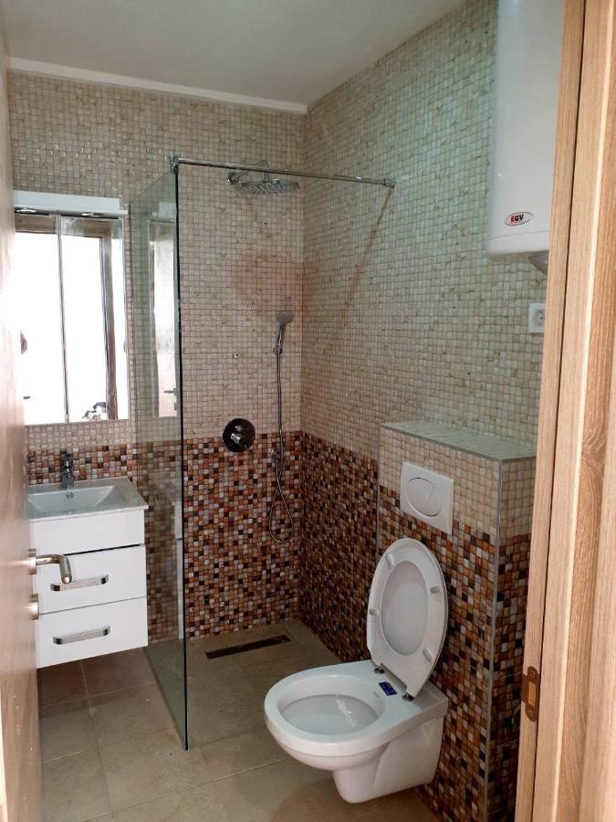 Aleksandar First Sea Line Apartment Бар Екстериор снимка