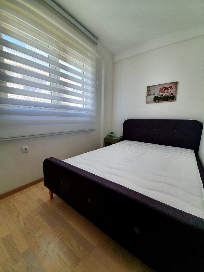 Aleksandar First Sea Line Apartment Бар Екстериор снимка